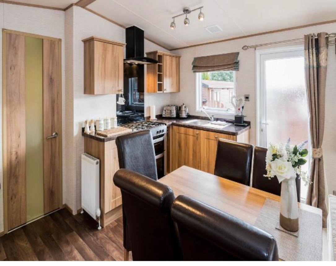 애비모어 Cairn View Chalet 빌라 외부 사진
